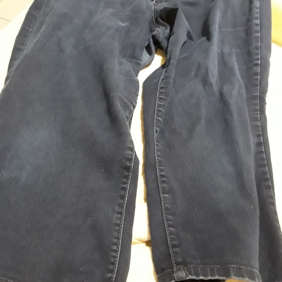 Darkwash denim capris - Picture 4 of 4